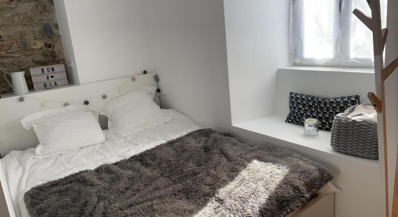 Appartement Avec Chambre Ouverte Bourg-Madame Buitenkant foto